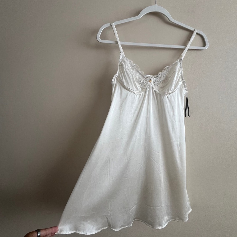 Gooseberry Intimates Manhattan Slip Dress Ivory Silk Size Small Lace Trim NWT